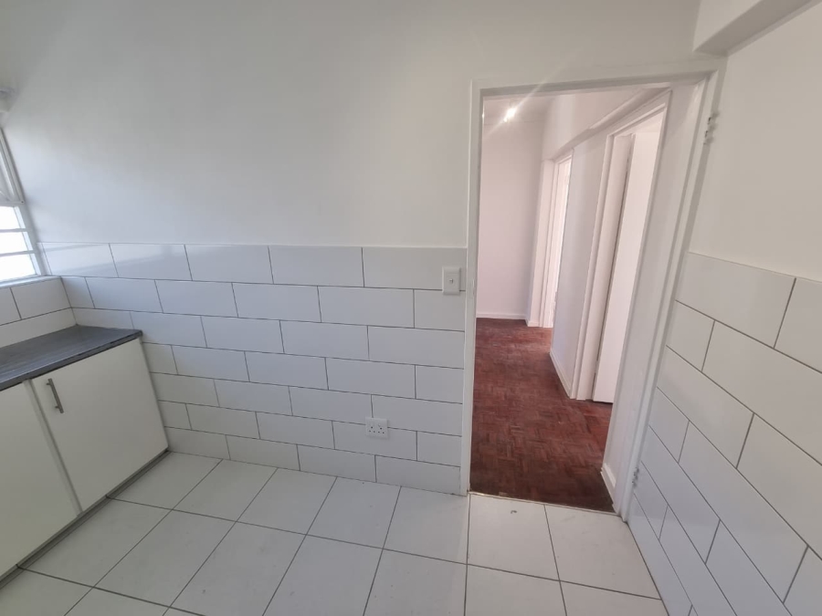 To Let 1 Bedroom Property for Rent in Sea Point Western Cape